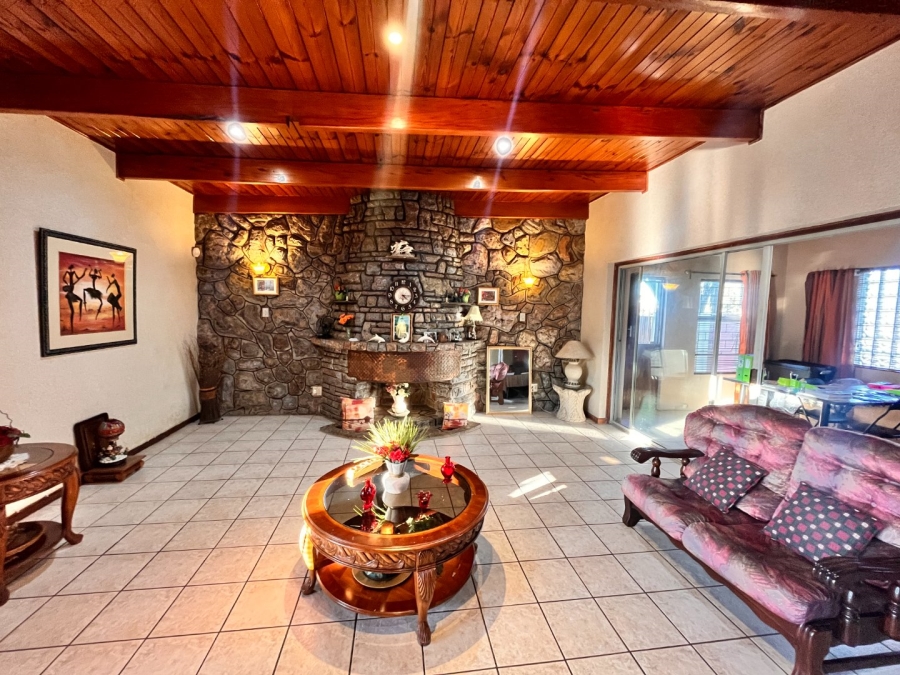 4 Bedroom Property for Sale in C Place Eastern Cape